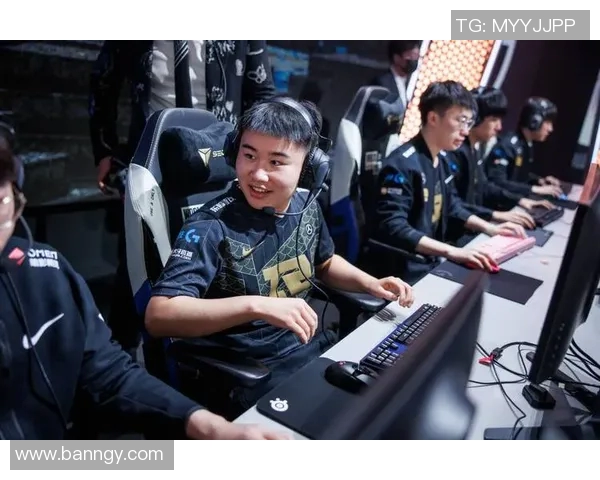 赛后分析：BLG与RNG在比赛中的战术意识与团队配合探讨